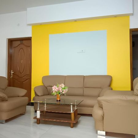Savi'S Home Stay Ooty Εξωτερικό φωτογραφία